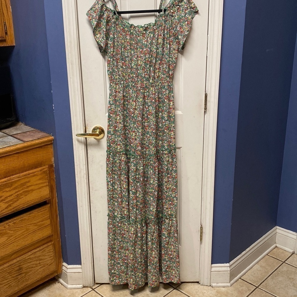 ee:some women’s Maxi floral dress shirt sleeve layered ruffled long maxi peasant